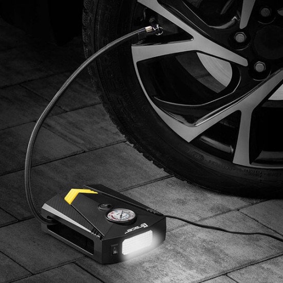 Автомобільний насос компресор 12V насос із ліхтариком для авто 12В