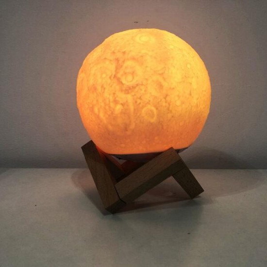 Нічник світильник Moon Lights Lamp LED USB нічник Місяць луна на підставці